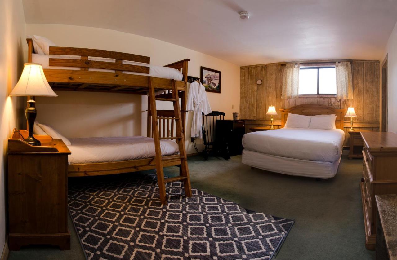 Summit Lodge 基灵顿 外观 照片